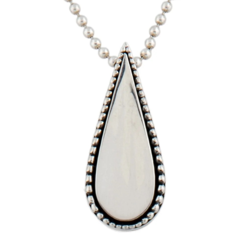 Lagos
Drop Pendant Necklace